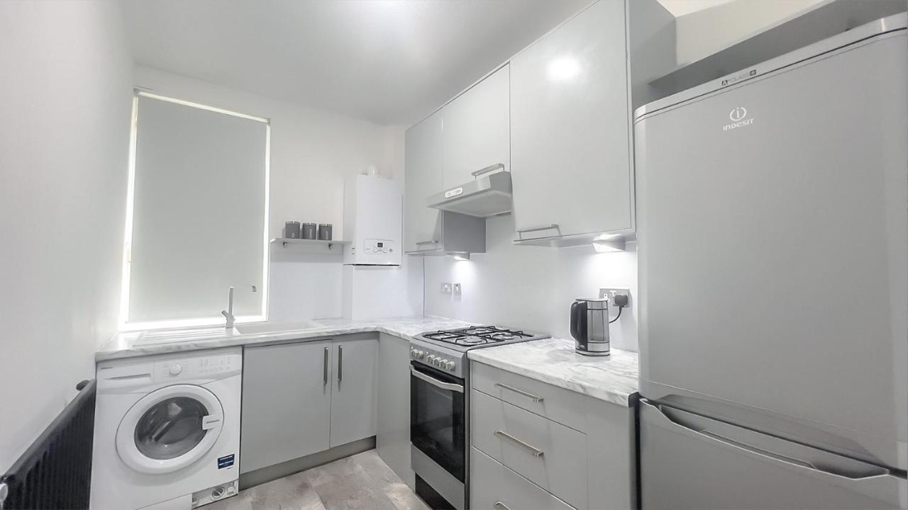 Stunning Luxury Apartment Near Motherwell Уишо Экстерьер фото